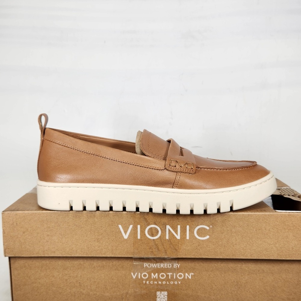 Vionic Uptown Loafer Women Size 9 Camel Leather Orthotic Slip On Sneaker